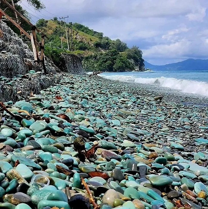 Blue stone beach